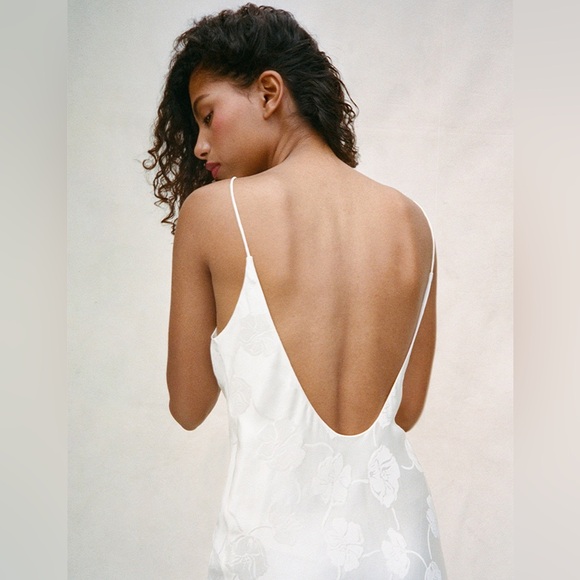 Like new realisation par Elvira dress in lily white, size Small - Picture 8 of 8